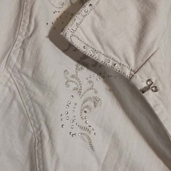 Chico's White Embroidered Zip-Front Jacket - Picture 2 of 2